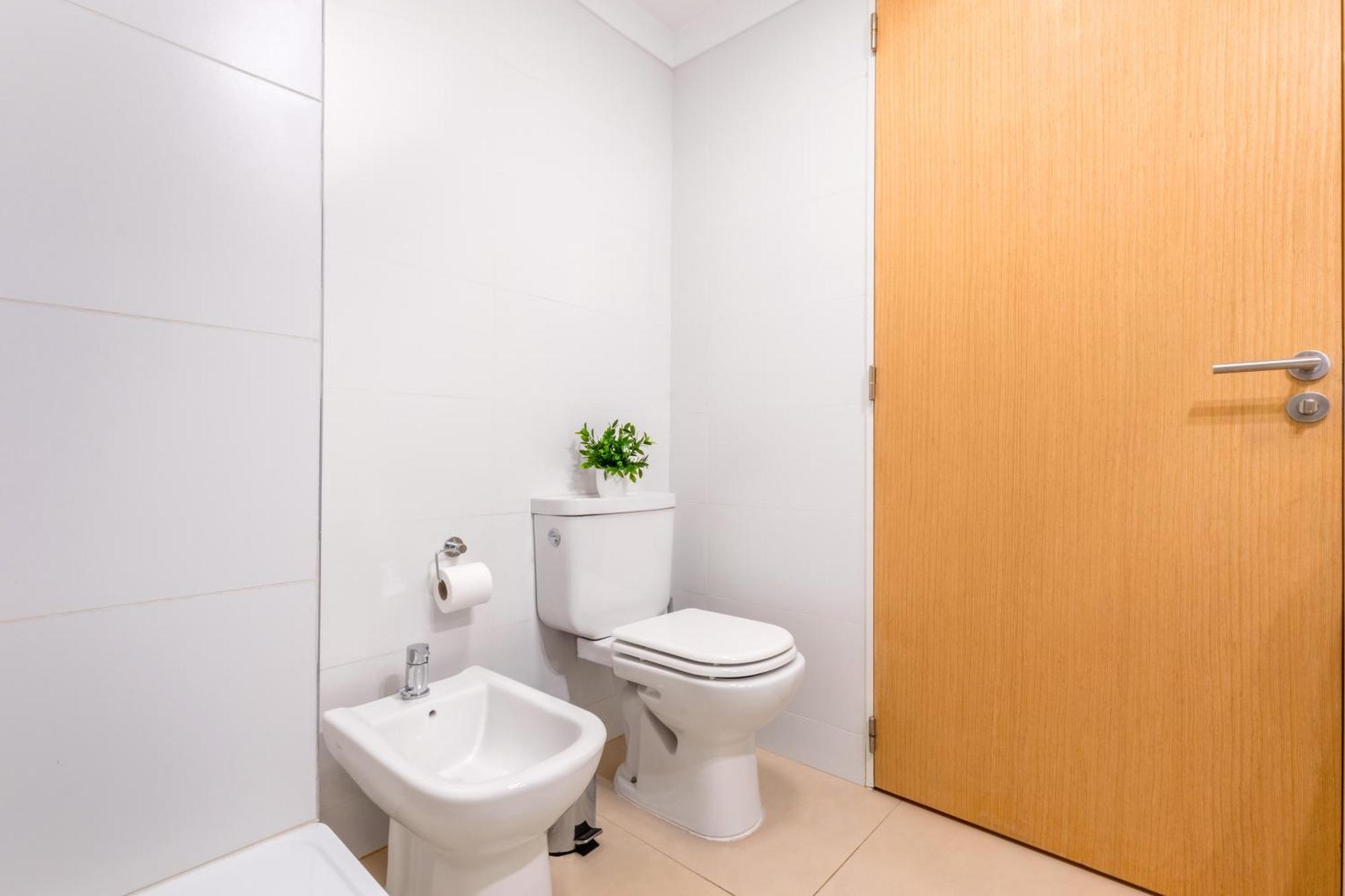 Modern Apartments In Palermo - By Buerentals Buenos Aires Room photo